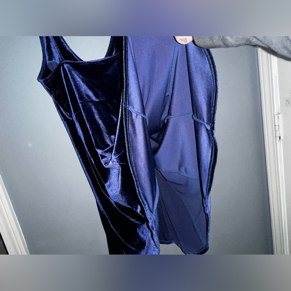 Vintage Victoria’s Secret Velvet Dress - Picture 8 of 9